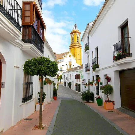 Centre Beachfront Rossi * Естепона