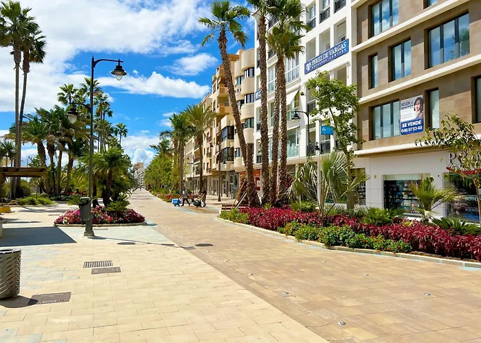 아파트 Centre Beachfront Rossi 에스테포나