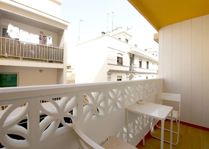 Centre Beachfront Rossi * Эстепона